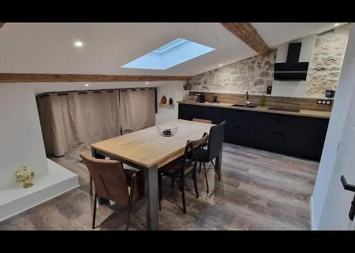 Apartment Votre Loft Aux Halles De Sete